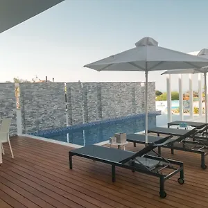 https://napa-hills-seaview-villas.hotelsatayianapa.com
